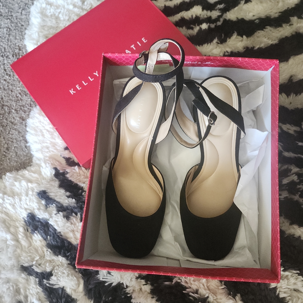 Kelly & Katie Black Women's Shoes